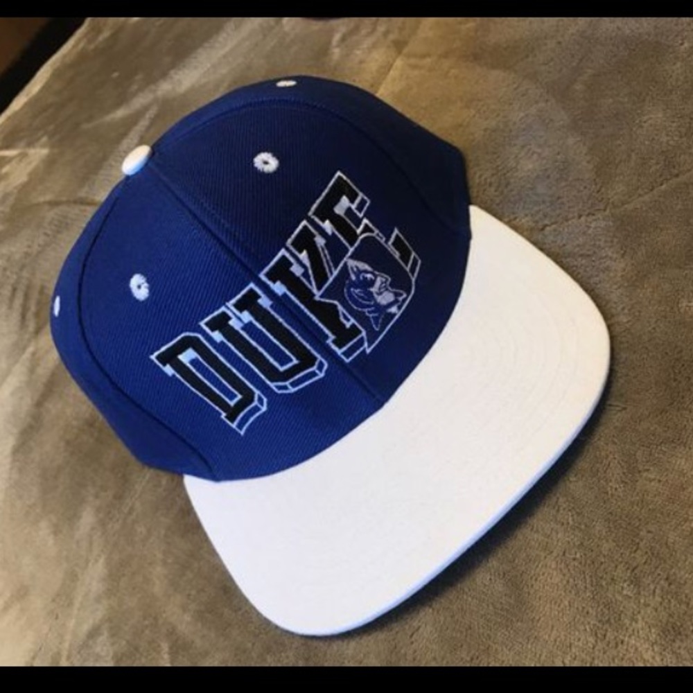 Retro duke hat